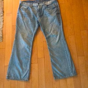 Cody James men’s jeans. Never worn relaxed fit 40x32. Faded denim